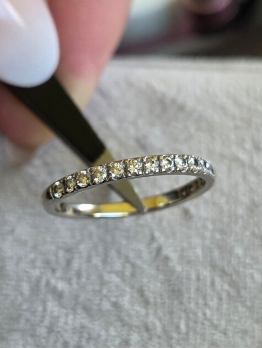 10k White Gold Diamond Ring/Band - Wedding/Stacker - Size 7.25